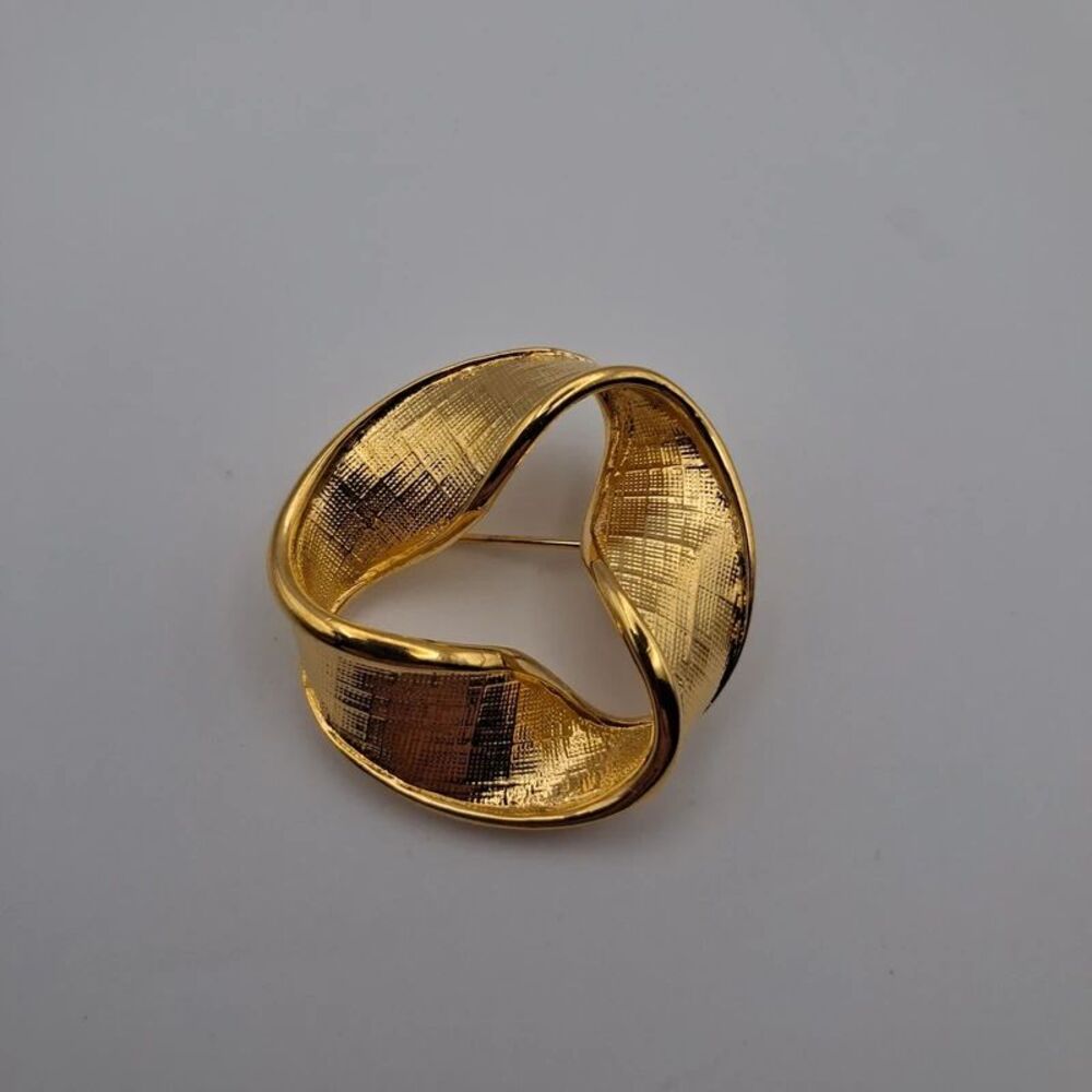 Vintage Napier brooch